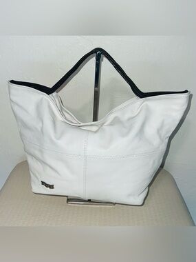 Berge Italian Leather Classic White Leather Tote with Black Trim